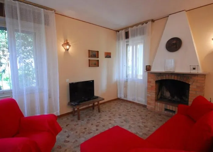 Villa Surrounded By Nature Near The Sea *