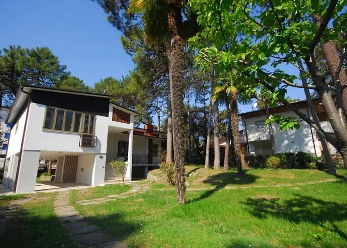 Villa Villa Surrounded By Nature Near The Sea Lignano Sabbiadoro