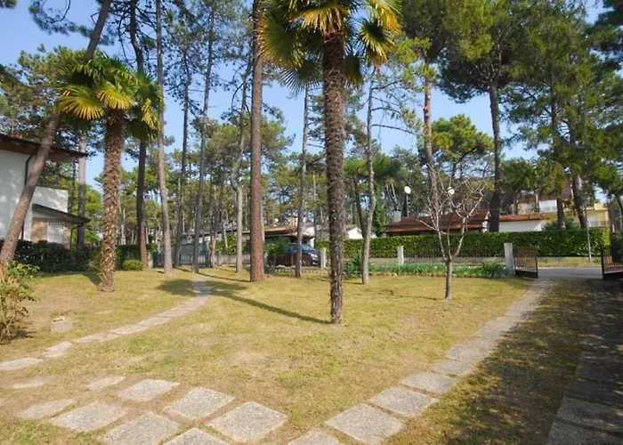 Villa Surrounded By Nature Near The Sea Villa